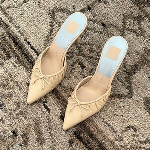 Dolce vita Cream Women's Mules